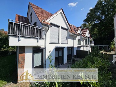 TOP-3-Zimmer-EG-Wohnung ! BARRIEREFREI
Zentrale, helle, große Wohnung+Sonnenterrasse & PKW-Stellpla
