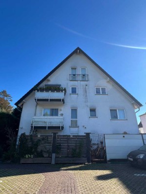 Traumhafte 4-Zimmer Wohnung mit Balkon in Leverkusen!
