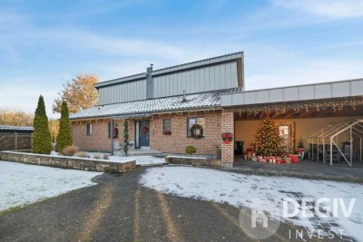 Gehobenes Wohnen: Einfamilienhaus mit 6 Stellplätzen und Photovoltaik