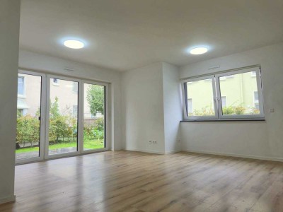9 MINUTES TO CLAY - DOG ALLOWED! 7-room maisonette apartment with kitchen, garden, parking space