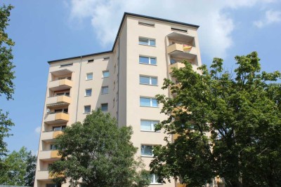 sanierte und vermietete 4-Zi Wohnung in Bischofsheim