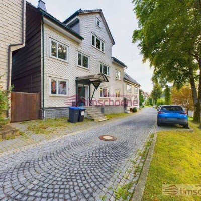 Zweifamilienhaus mit Doppelgarage in Top-Zustand im Herzen von Großbreitenbach zu verkaufen!