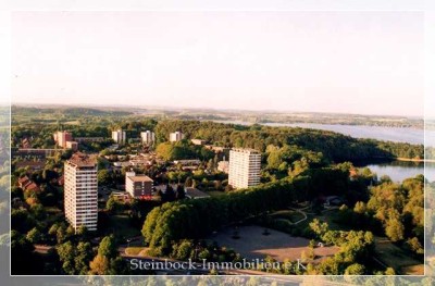 Liebevolles Ambiente für "höchste" Ansprüche - Blick auf Wald und Seenlandschaft