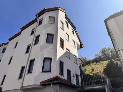 2-ZIMMER-ETW MIT TERRASSE UND GARAGE IN RUHIGER UND DENNOCH ZENTRALER LAGE