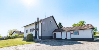 Gepflegtes Einfamilienhaus in exponierter Lage und moderner Ausstattung.