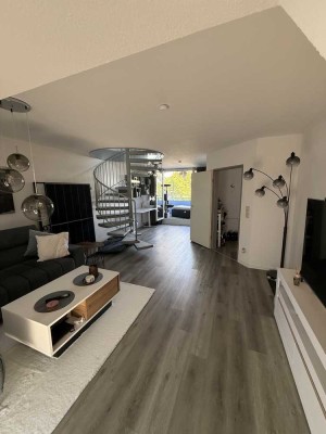 Helle Maisonettewohnung mit 2 Balkonen & TG-Stellplatz im Herzen von Willich