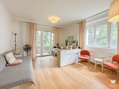 Helle 2-Zimmer-Wohnung mit Ost-Loggia und Gartenblick | 2024 saniert