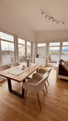 Teilmöbilierte Penthouse-Wohnung im Herzen Ingelheims