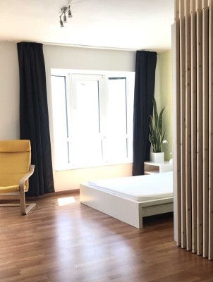 Helle, möblierte Wohnung in zentraler Innenstadtlage Bad Homburg