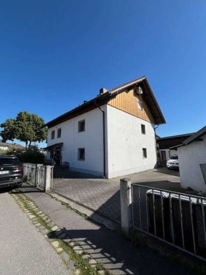 Attraktives Mehrfamilienhaus in Plattling – Solide Kapitalanlage mit attraktiver Rendite