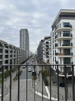 Möblierte Wohnung mit Garage zur Miete in der Europa-Allee