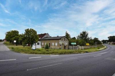 Platz für einen Neuanfang - Grundstück mit sanierungsbedürftigem Haus in Golzow