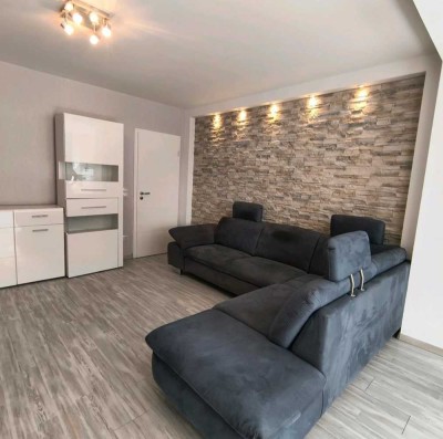 Wohnung mit Garten, Pavillion und Garage für 2.250,00 € warm