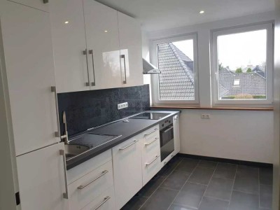 2 Zimmer + 1 Maisonette-Raum, Küche Bad Balkon nähe Weserpark, Bremer Kreuz, Amazon