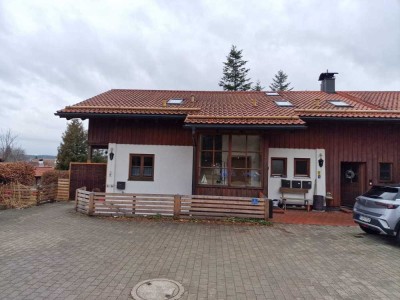 EG Wohnung mit Garten und Balkon