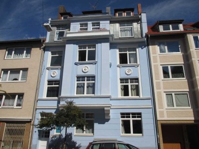 Sonnige Dreizimmerwohnung mit Einbauküche in der Oststadt
