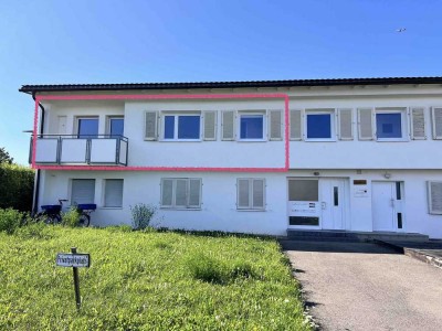 73207 Plochingen-Stumpenhof: Helle 2-Zi-Wohnung im 1.OG mit Balkon. Fernsicht. Stellplatz.