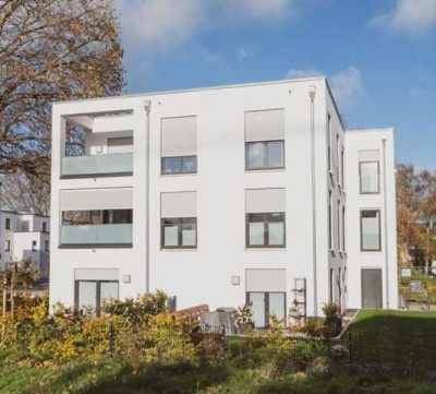 Moderne, neuwertige 4-Zimmer-Wohnung mit Loggia in Soest