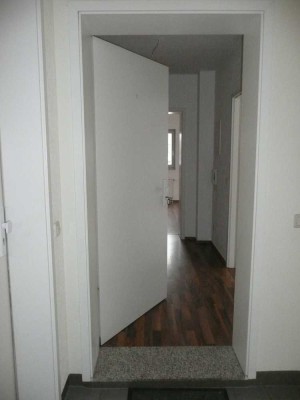 +++ Nachmieter gesucht! +++ große 4 Zimmer Maisonettewohnung mit Balkon und Carport +++