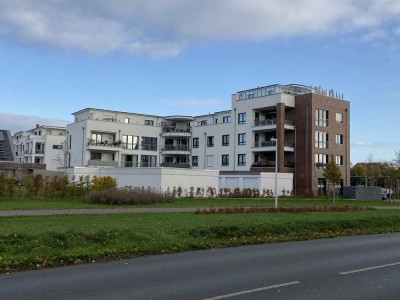 Neuwertige helle 4-Zimmer-Wohnung mit Balkon und EBK in Isernhagen