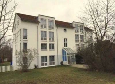 Geschmackvolle, modernisierte 3,5-Raum-DG-Wohnung mit geh. Innenausstattung mit EBK in Reutlingen