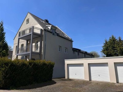 *Provisionsfrei* 3 Zimmer Wohnung mit Balkon und Stellplatz im schönen Alt-Hackenberg