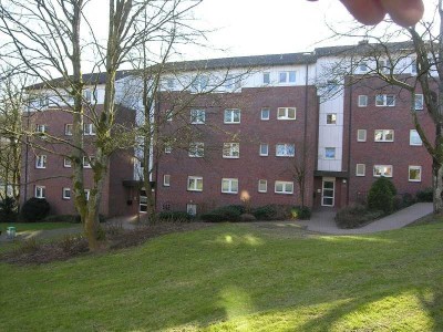 Gemütliche Ergeschosswohnung mit Balkon in der Glatzerstraße!