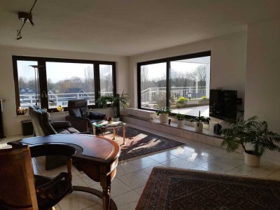 3-Zi.-Penthousewohnung mit Seeblick und großer Dachterrasse - PROVISIONSFREI