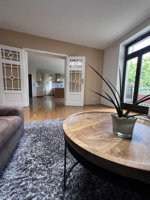 Mühlwegviertel/ Sauna/ offene Küche/ Tageslichtbad/ Lichtkuppeln/ Süd-Ost Balkon und Gartennutzung