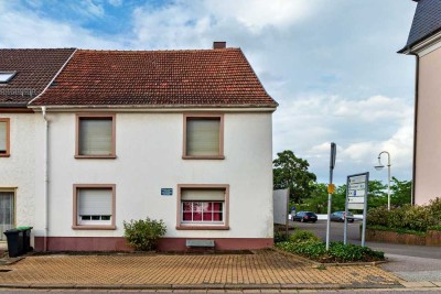 Attraktives Zweifamilienhaus in ruhiger Kurortlage von Weiskirchen