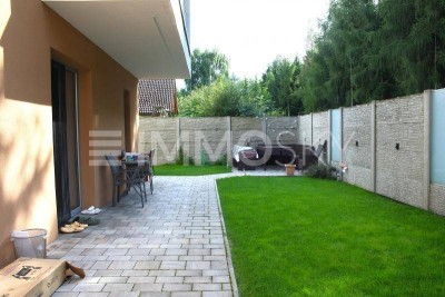 Exklusives DH nahe Wels mit Charakter eines Einzelhauses- NEUWERTIG!