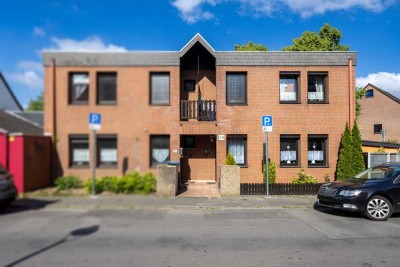 Attraktive Doppelhaushälfte mit Garage in Benrath