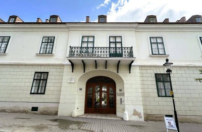 4 ZIM.WHG MIT BLICK IN RUHIGEN INNENHOF/LIFT/TIEFGARAGE