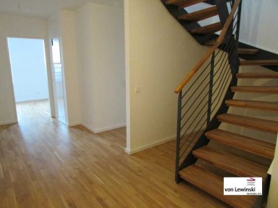 EXKLUSIVITÄT TRIFFT UNDERSTATEMENT ... AKTIONSENDE: 3 KALTMIETEN FREI* ...