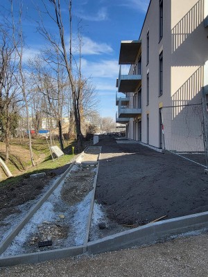 ERSTBEZUG 4-Zimmer-Wohnung mit Terrasse und Garten, Top 1