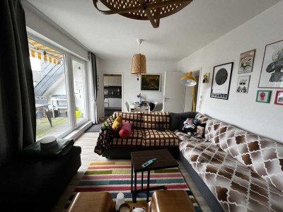 Stilvolle, gepflegte 3-Zimmer-Maisonette-Wohnung mit gehobener Innenausstattung mit EBK in Troisdorf