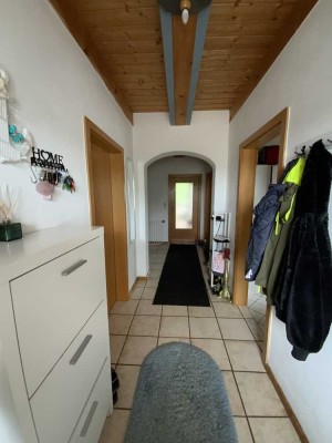 Schöne Doppelhaushälfte (Hanghaus) mit Garten in Reichertshausen (OT) zu vremieten