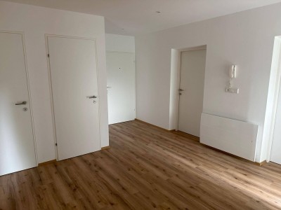 TOP Sanierte 4-Zimmer Wohnung an der Königseearche