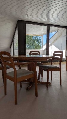 Helle teilmöblierte 3-Zimmer Dachgeschosswohnung mit Loggia in Rheinstetten