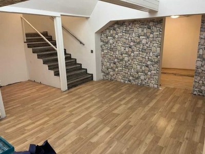 Im Zentrum von Wörrstadt  4 Zimmer im DG  ab sofort zu vermieten