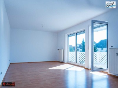 2 ZW im 1. OG *7 FH in Feldrandnähe*Großer Balkon*Einbauküche*Tageslichtbad*Tiefgaragenplatz*