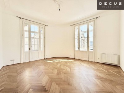 | AB SOFORT | ERSTBEZUG NACH SANIERUNG | SCHÖNER ALTBAU | NAHE ROCHUSMARKT | KEINE WGS | BESICHTIGUNGEN MÖGLICH