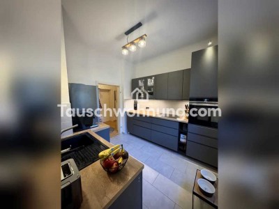 Tauschwohnung: Gemütliche Altbau Wohnung liebevoll eingerichtet