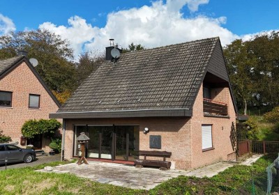 Wohnen im Grünen – Freistehendes Haus mit Traumgrundstück