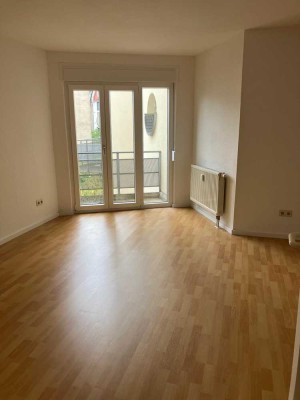 Helle 1-Zimmer-Wohnung mit Balkon in Nürnberg