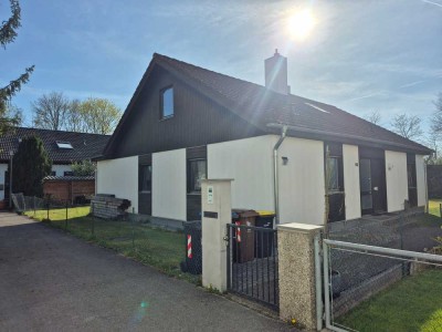 Einfamilienhaus mit großem Grundstück