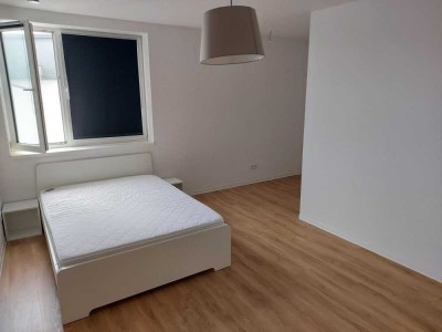 Hübsche 2- Zimmer Wohnung inklusive Einbauküche!