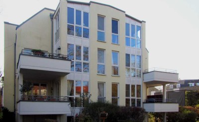 Große Maisonettewohnung, Balkon mit Blick ins Grüne, direkt an einem Park