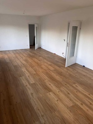 Erstbezug nach Sanierung: attraktives 3-Zimmer-Haus in Bergisch Gladbach, Herkenrath