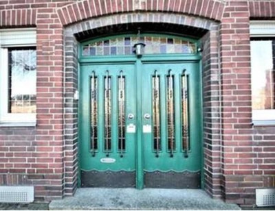 Charmante 5-Zimmer-Altbauwohnung mit Südbalkon in Viersen Zentrum